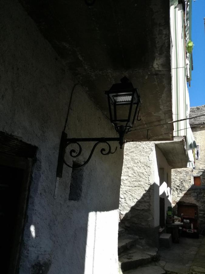 Villa Casa Vacanze La Carbunera Domodossola Exterior foto