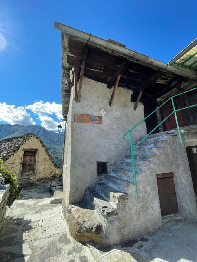 Villa Casa Vacanze La Carbunera Domodossola Exterior foto